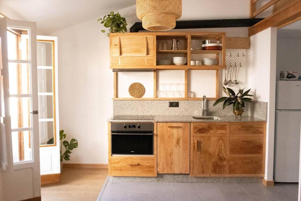 Apartment Ferreiros - Wood Design