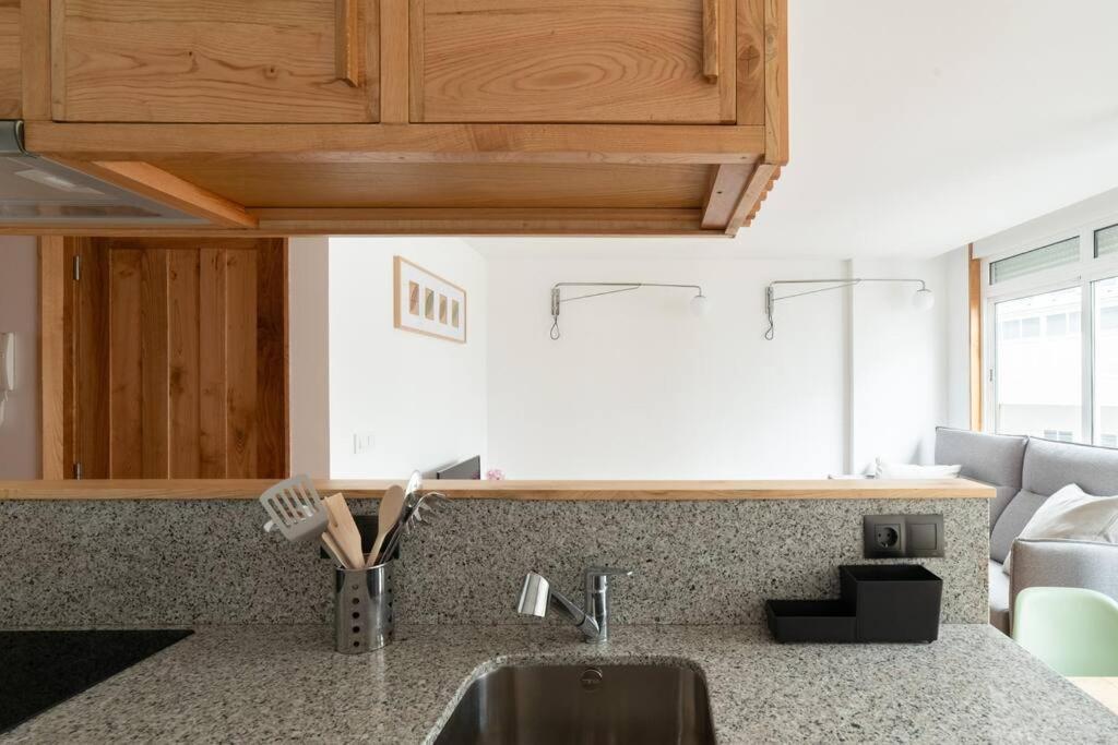 Apartment Ferreiros - Wood Design *