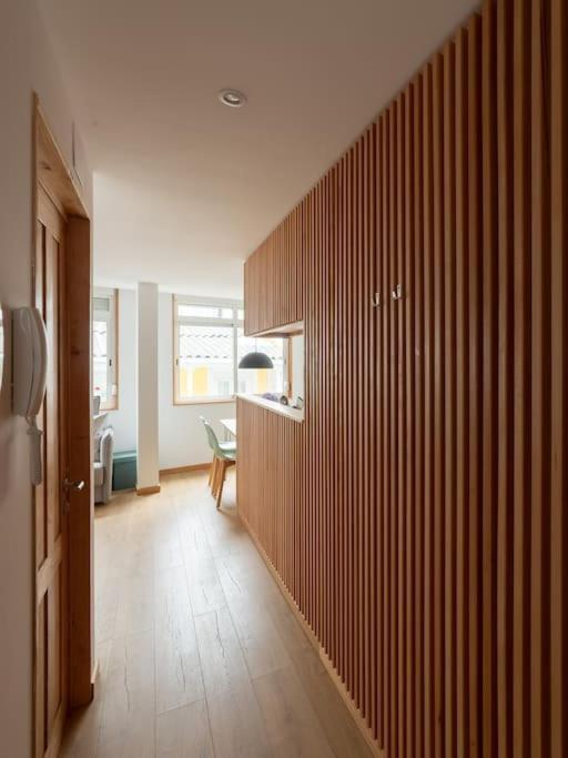 Apartment Ferreiros - Wood Design *